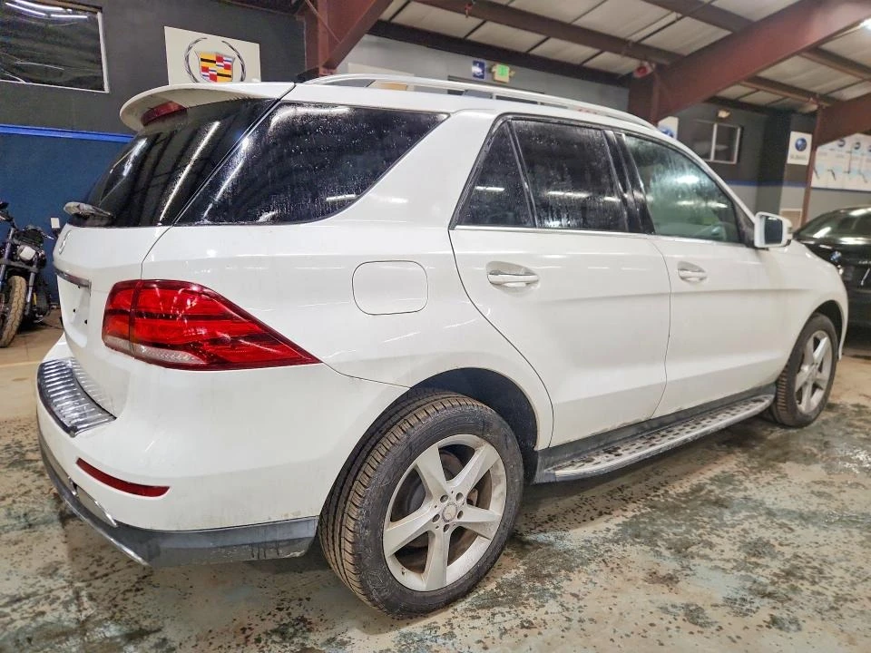 Mercedes-Benz GLE, снимка 3 - Автомобили и джипове - 54781900