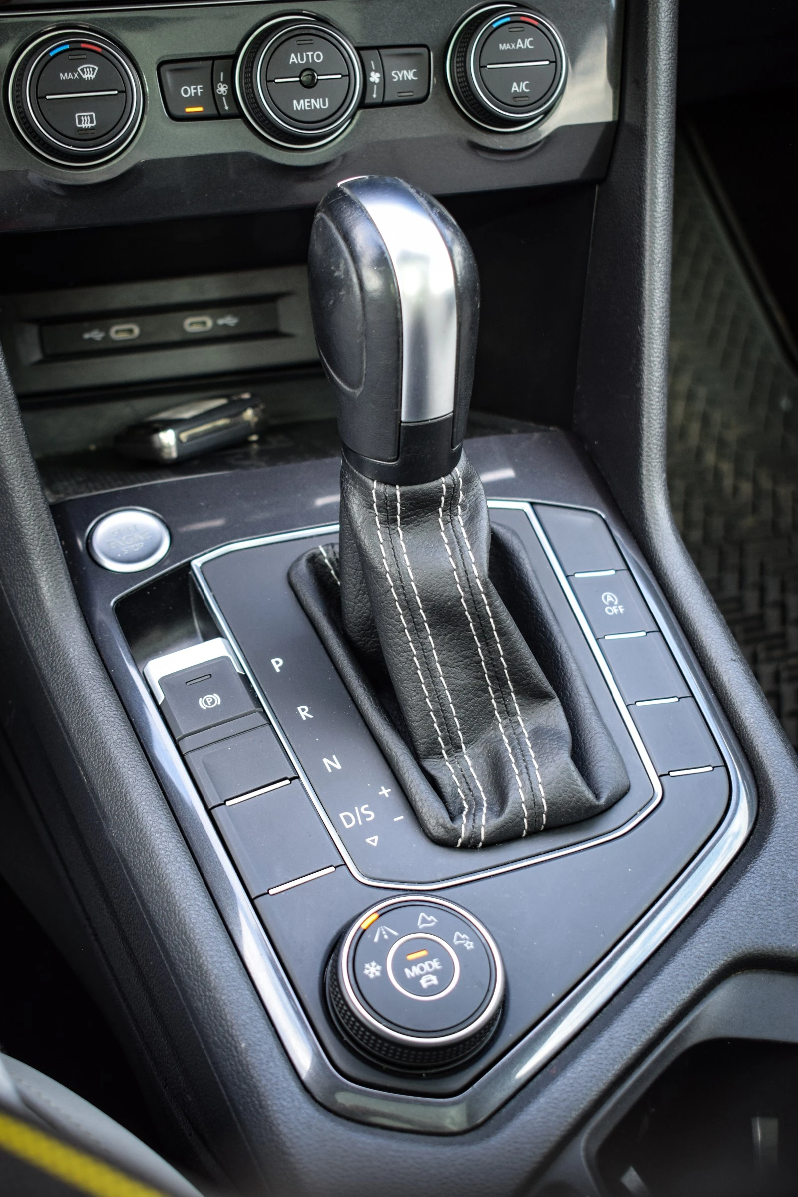 VW Tiguan Allspace, 4Motion, Панорама, снимка 13 - Автомобили и джипове - 54897154