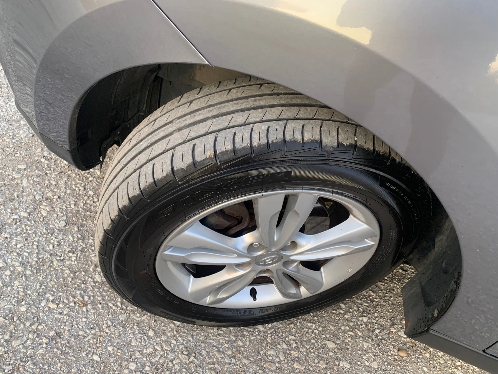 Hyundai IX35 2.0 CRDi 4x4, снимка 13 - Автомобили и джипове - 55187725