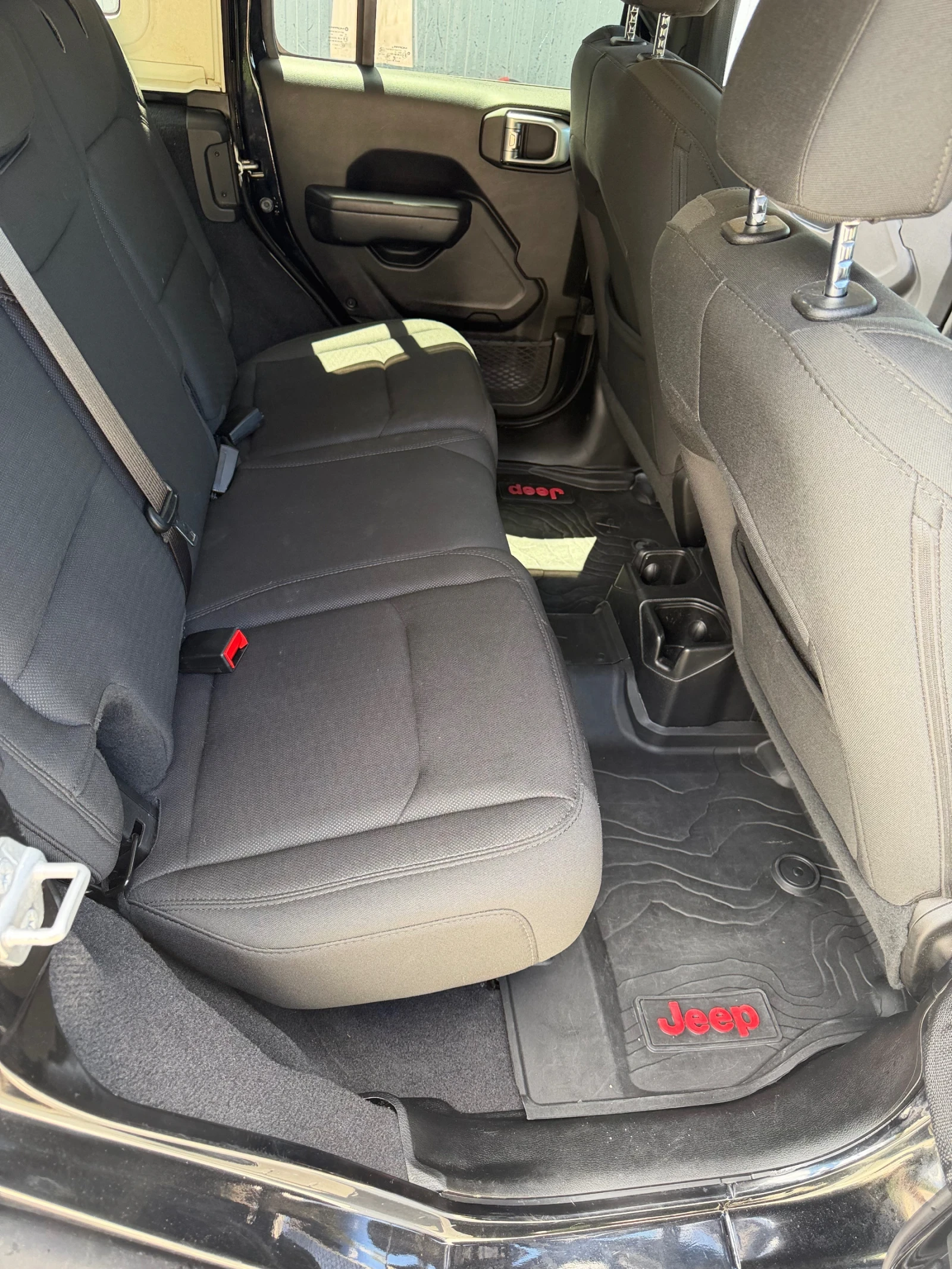 Jeep Wrangler Unlimited Sport 3.6 V6 4x4, 2020 �., 62000km | Mobile.bg � ����������� 8