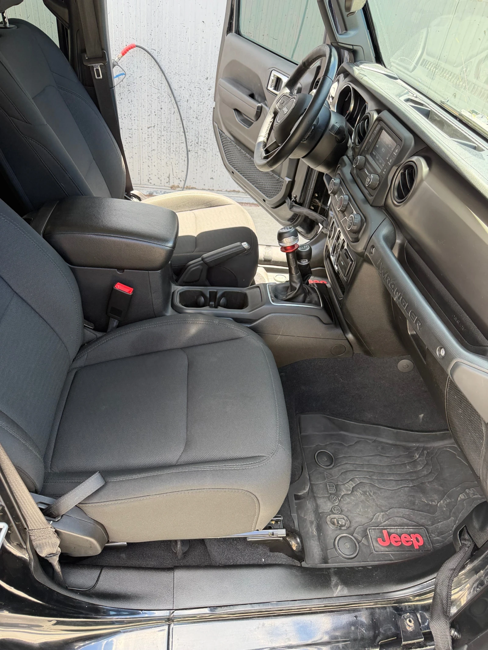 Jeep Wrangler Unlimited Sport 3.6 V6 4x4, 2020 �., 62000km | Mobile.bg � ����������� 7