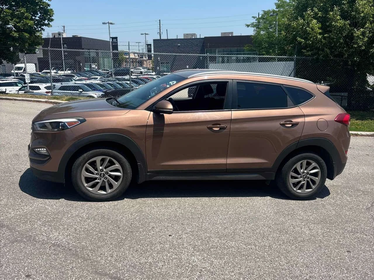 Hyundai Tucson * Premium * CARFAX * ����� �� ����������� | Mobile.bg � ����������� 2