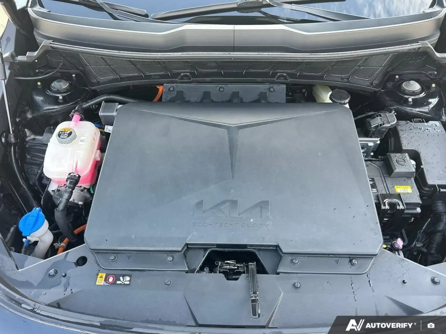 Kia Niro Premium Fwd 1 Key Electric Leather, снимка 9 - Автомобили и джипове - 55661071