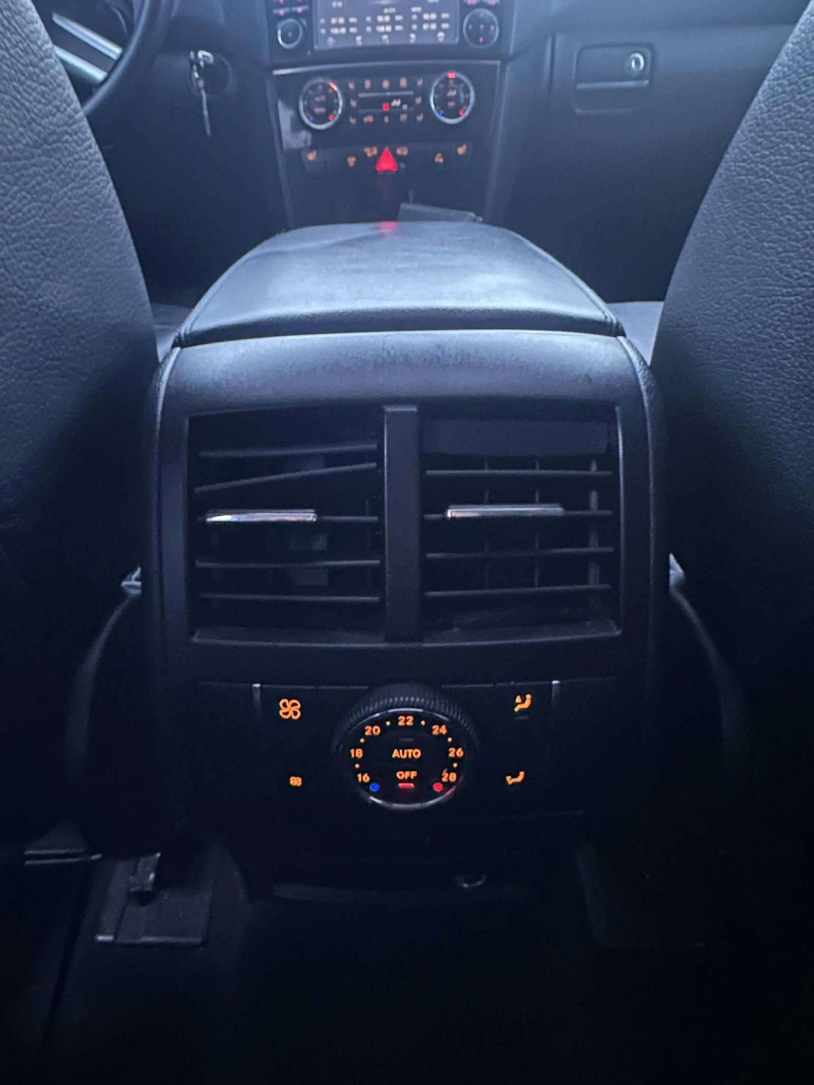 Mercedes-Benz ML 350, снимка 11 - Автомобили и джипове - 55889796
