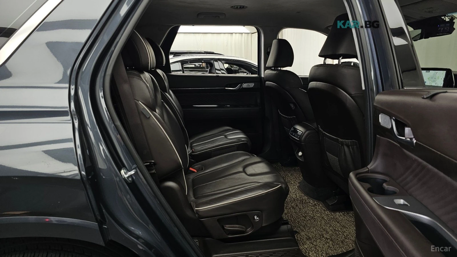 Hyundai Palisade CALLIGRAPHY* 4x4* DISTRONIC* 360* ОБДУХ* МАСАЖИ* , снимка 10 - Автомобили и джипове - 56100469