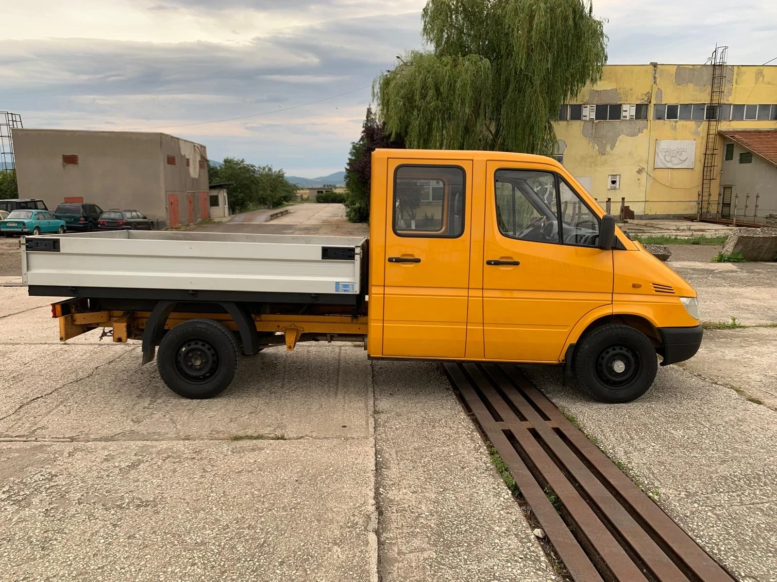 Mercedes-Benz Sprinter Уникат 88000км, снимка 4 - Бусове и автобуси - 55212504