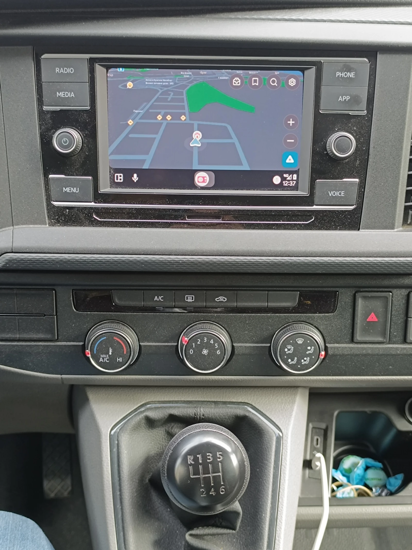 VW Transporter 6.1 window van, снимка 13 - Бусове и автобуси - 56645135