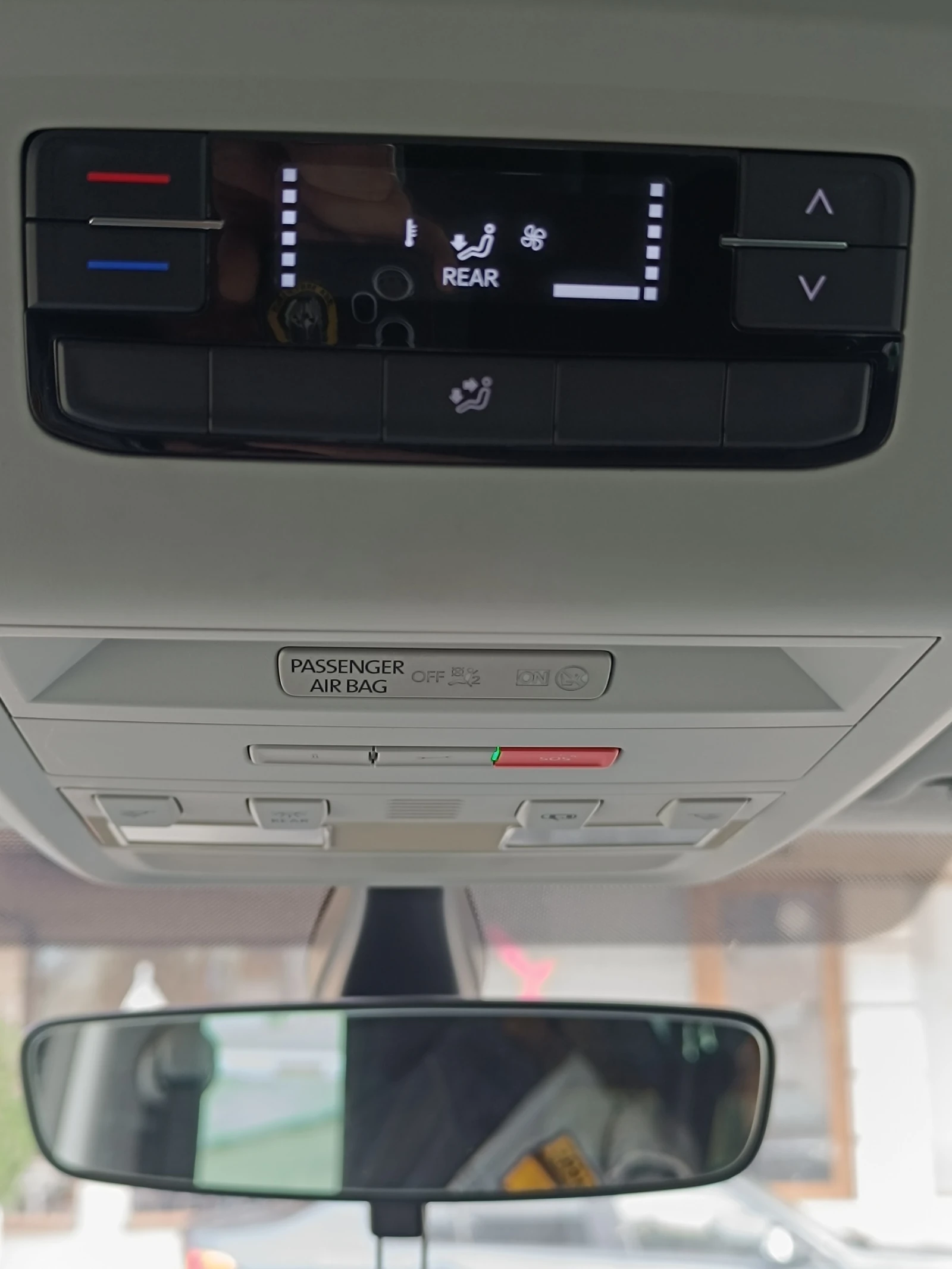 VW Transporter 6.1 window van, снимка 11 - Бусове и автобуси - 56645135
