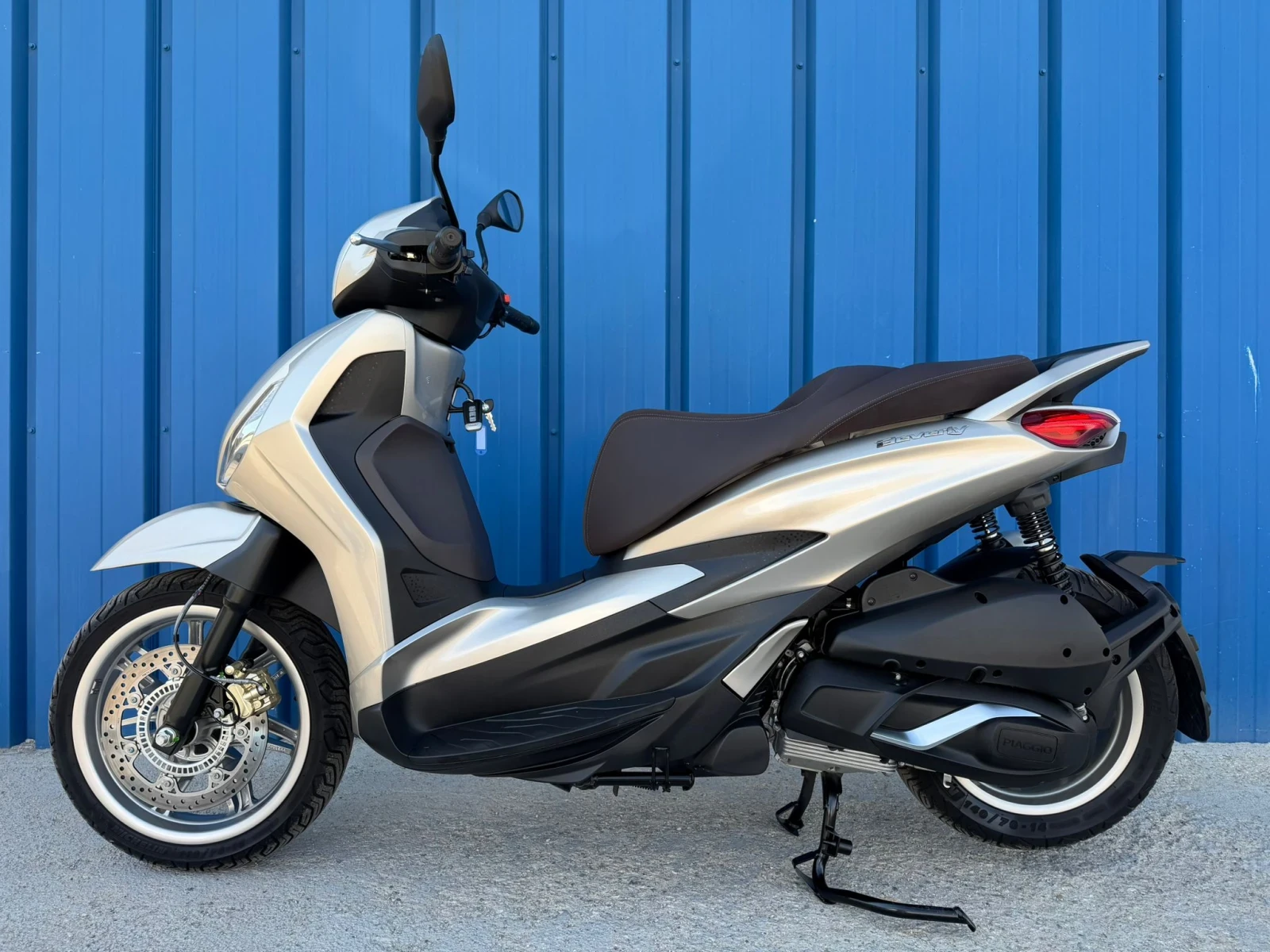 Piaggio Beverly 300 hpe, снимка 6 - Мотоциклети и мототехника - 54308095