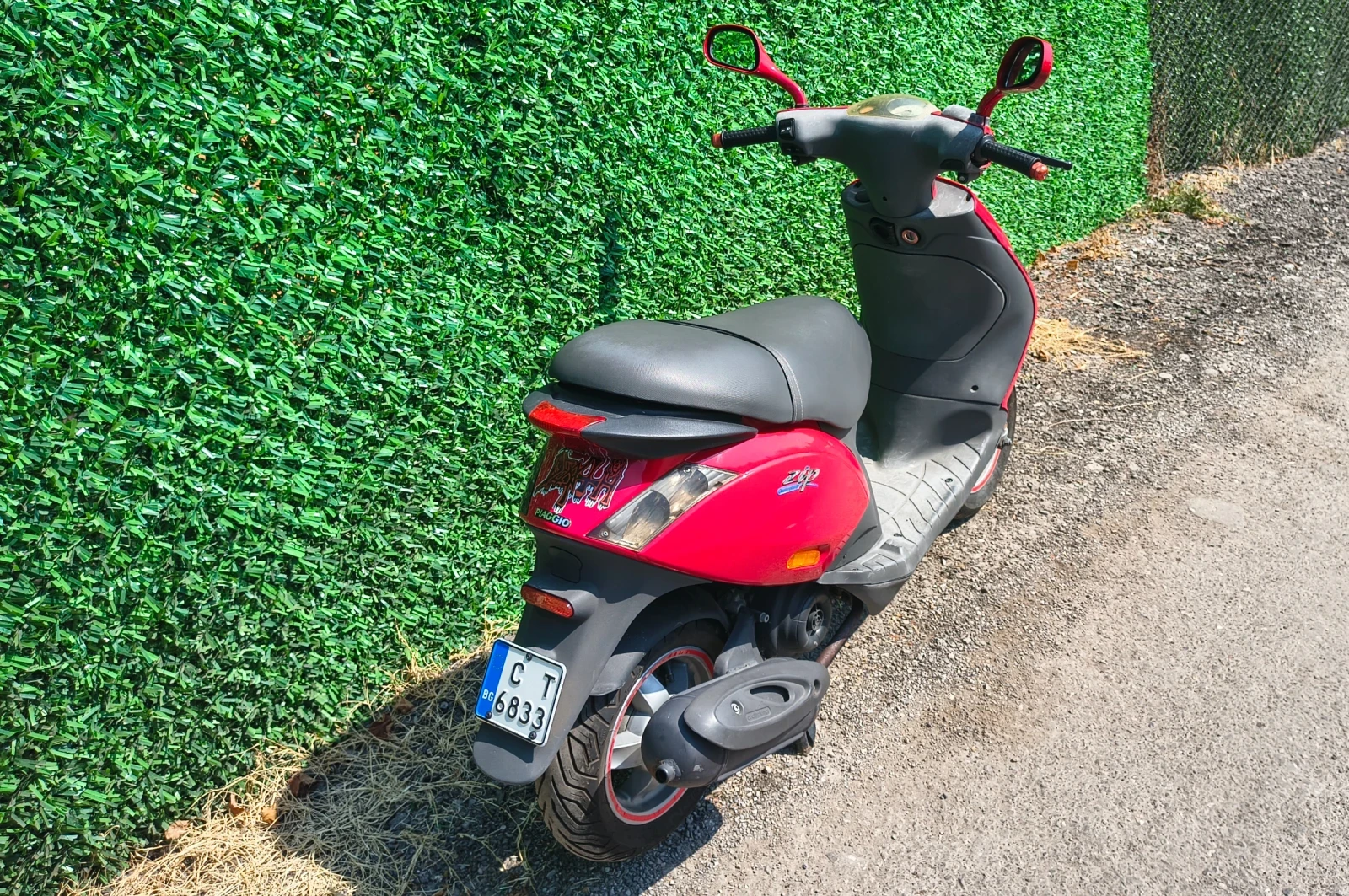Piaggio Zip - (ТОП)(РЕАЛНИ КИЛОМЕТРИ)(ГОДИШНА ГРАЖДАНСКА), снимка 7 - Мотоциклети и мототехника - 55826474