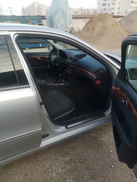 Mercedes-Benz E 200 компресор, снимка 14