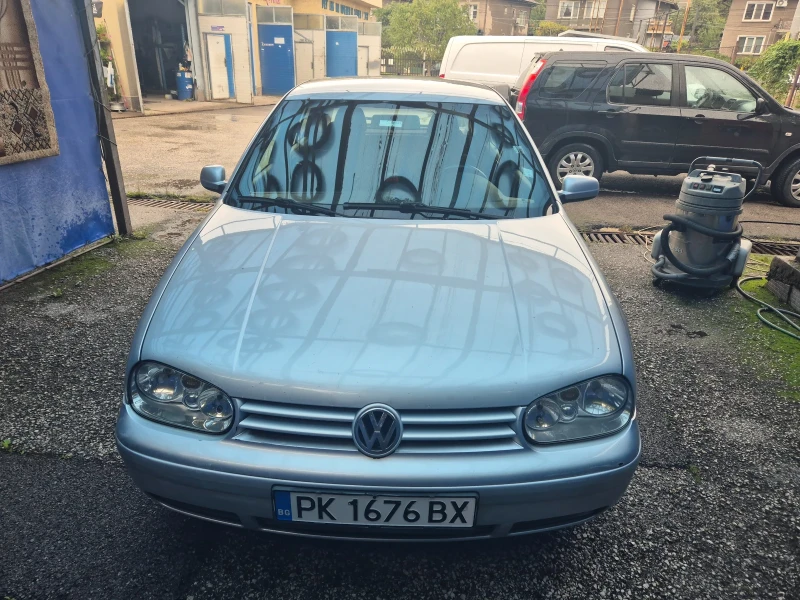 VW Golf, снимка 1 - Автомобили и джипове - 47302385