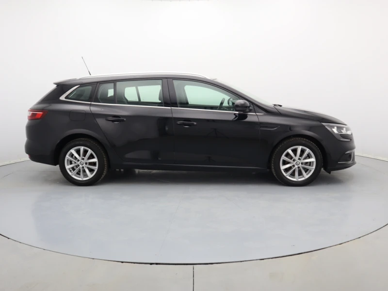 Renault Megane 1.5 Blue DCi , снимка 7 - Автомобили и джипове - 51193268