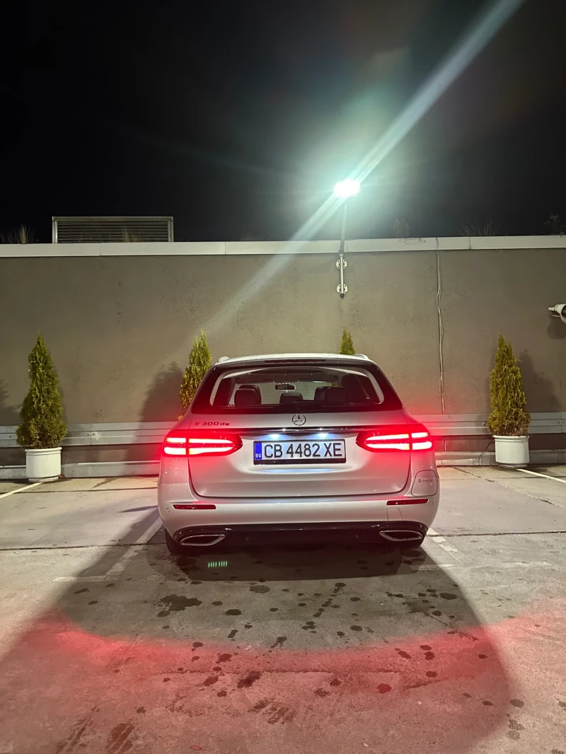 Mercedes-Benz E 300, снимка 6 - Автомобили и джипове - 48459734