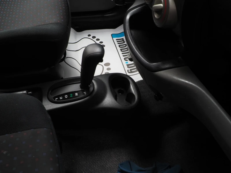 Daihatsu Sirion 132828km ТОП ФЕЙСЛИФТ лизинг 212лв.м, снимка 11 - Автомобили и джипове - 50429707