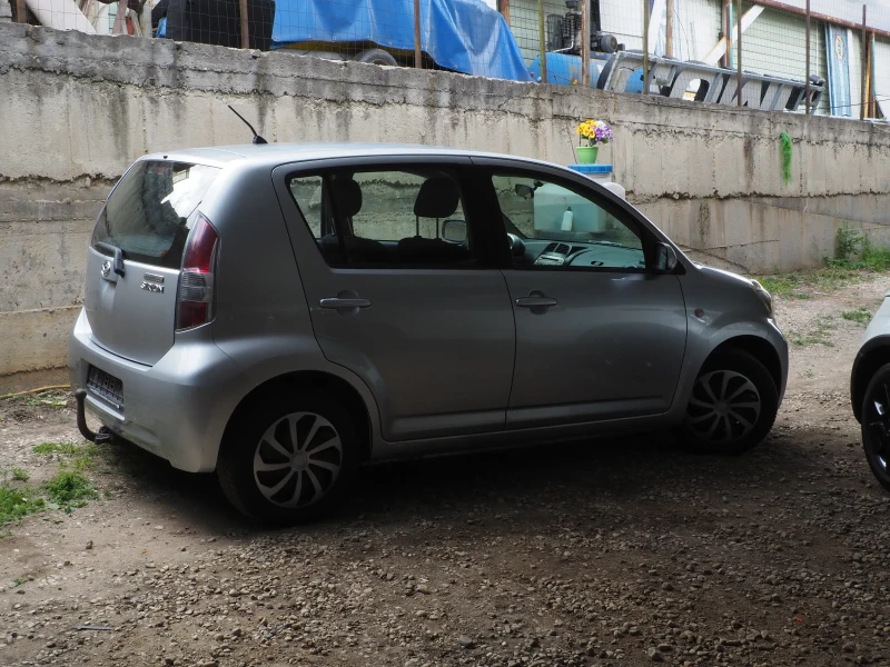 Daihatsu Sirion 132828km ТОП ФЕЙСЛИФТ лизинг 212лв.м, снимка 10 - Автомобили и джипове - 50429707