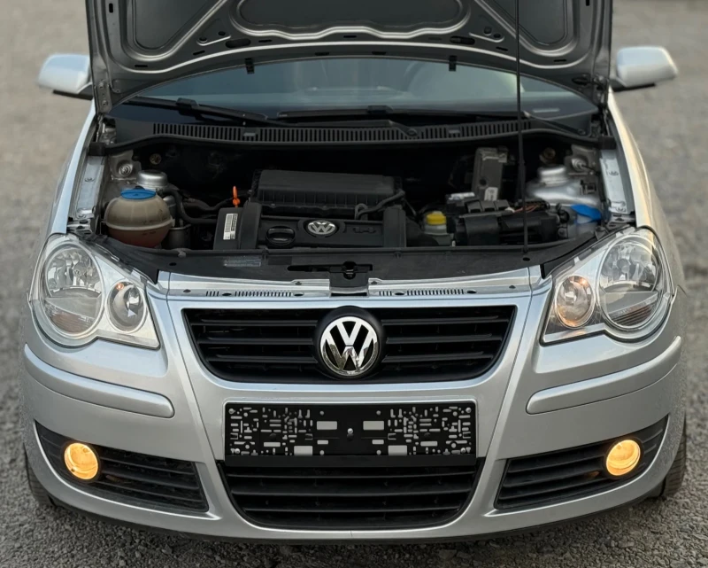 VW Polo 1.4i 80к.с * Климатик* , снимка 17 - Автомобили и джипове - 51135499