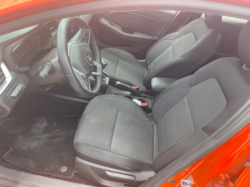 Renault Clio 1.0 SCe, снимка 9 - Автомобили и джипове - 51235794