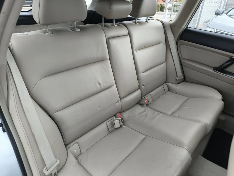 Subaru Outback 3.0i H6, снимка 10 - Автомобили и джипове - 52028276