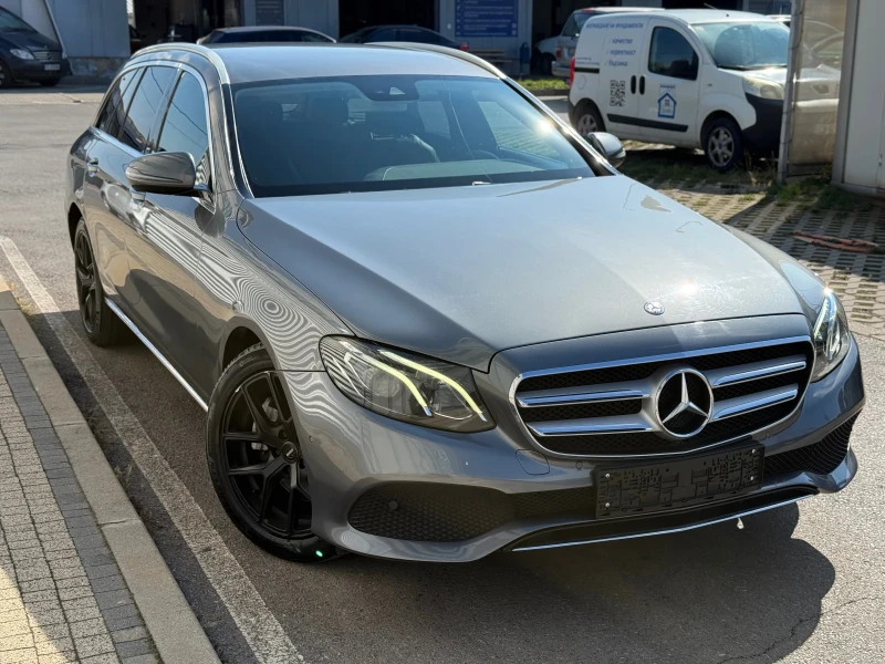 Mercedes-Benz E 220 AMG Optic+ 9Gtronic+ BlueTec+ Full Led+ Navi+ Подг, снимка 6 - Автомобили и джипове - 52048669