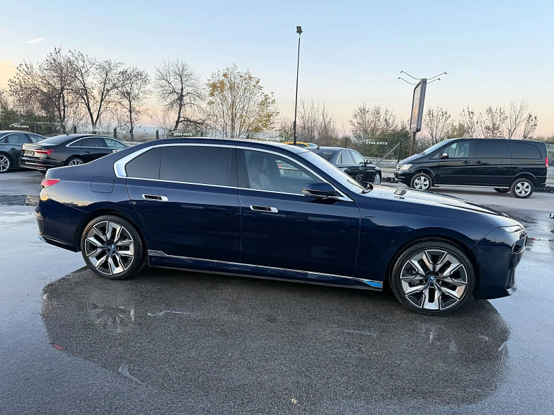 BMW i7 ПРОДАДЕНА !!!, снимка 2 - Автомобили и джипове - 52473512
