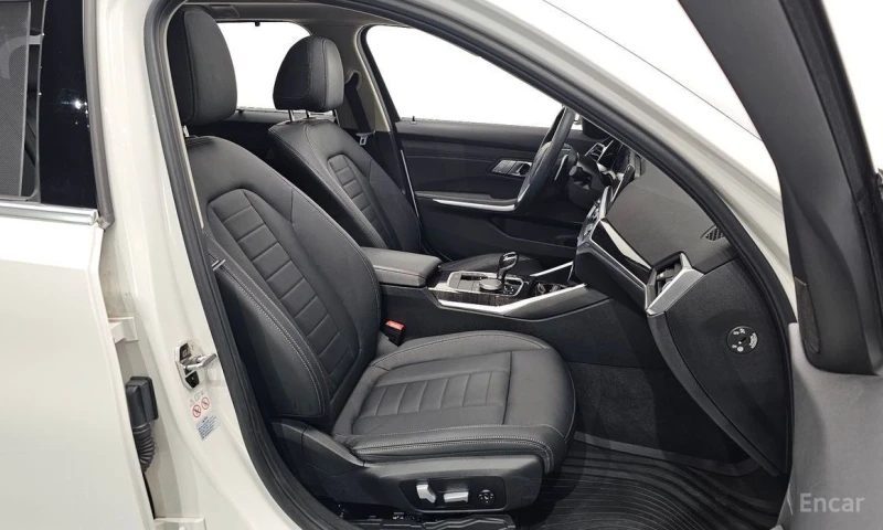 BMW 320, снимка 12 - Автомобили и джипове - 52962180