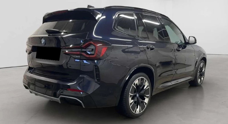 BMW iX3 M Pack, снимка 4 - Автомобили и джипове - 53016082
