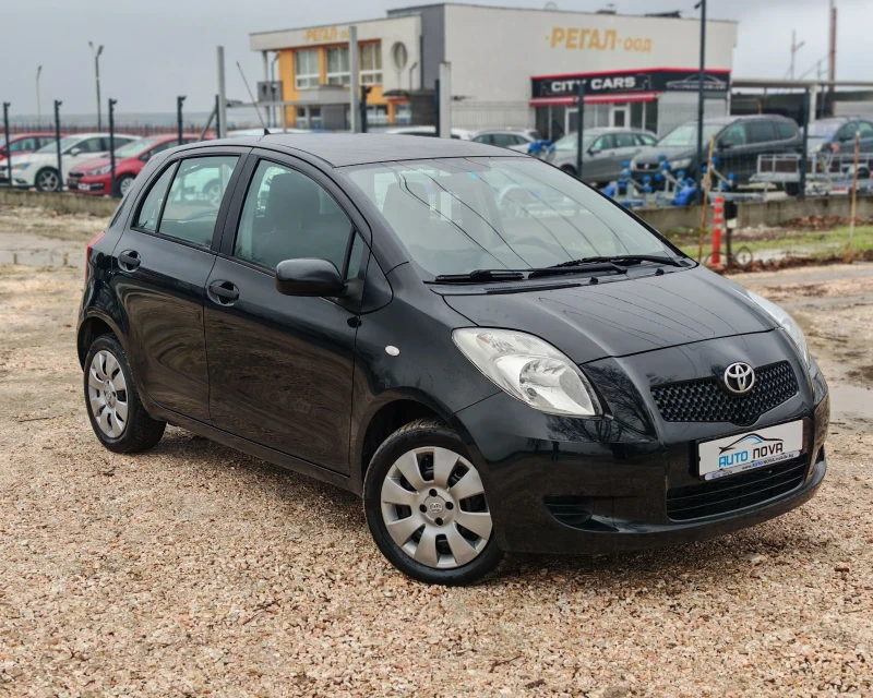 Toyota Yaris 1.0 БЕНЗИН 70 К.С. УНИКАЛНО СЪСТОЯНИЕ!, снимка 16 - Автомобили и джипове - 53299635