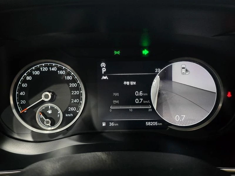 Genesis G70 2.0 Automatic, снимка 10 - Автомобили и джипове - 55598155