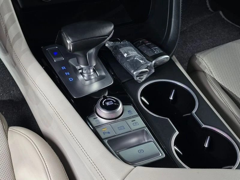 Genesis G70 2.0 Automatic, снимка 11 - Автомобили и джипове - 55598155