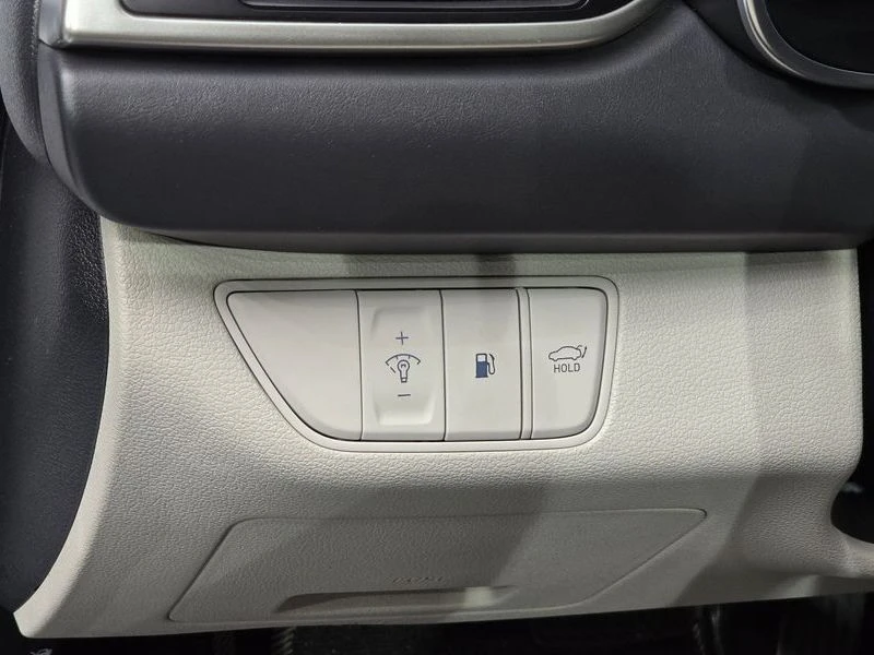 Genesis G70 2.0 Automatic, снимка 6 - Автомобили и джипове - 55598155