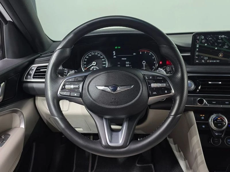Genesis G70 2.0 Automatic, снимка 8 - Автомобили и джипове - 55598155