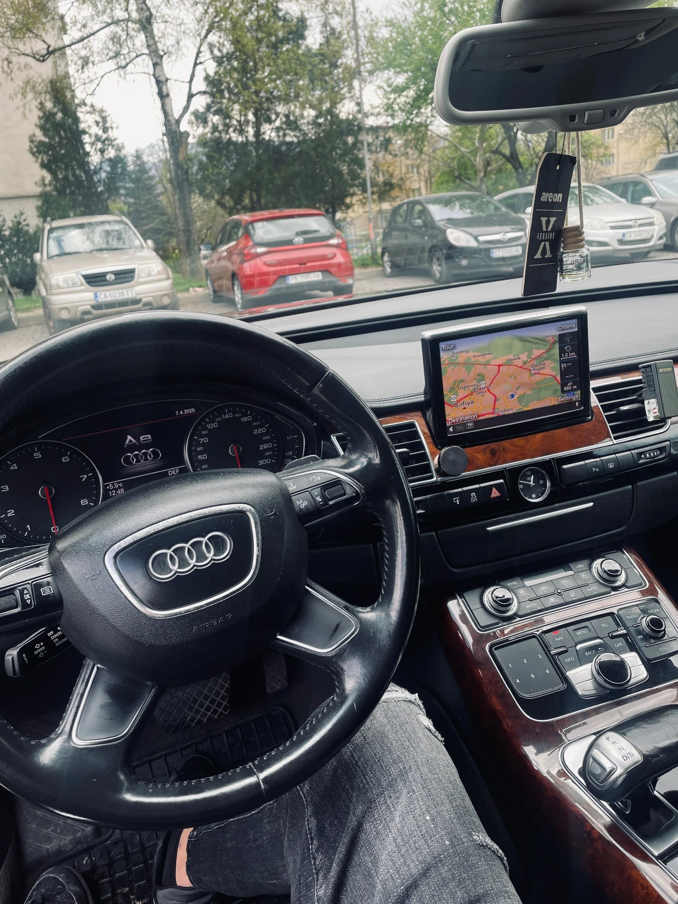Audi A8 4.2 FSI - изображение 6