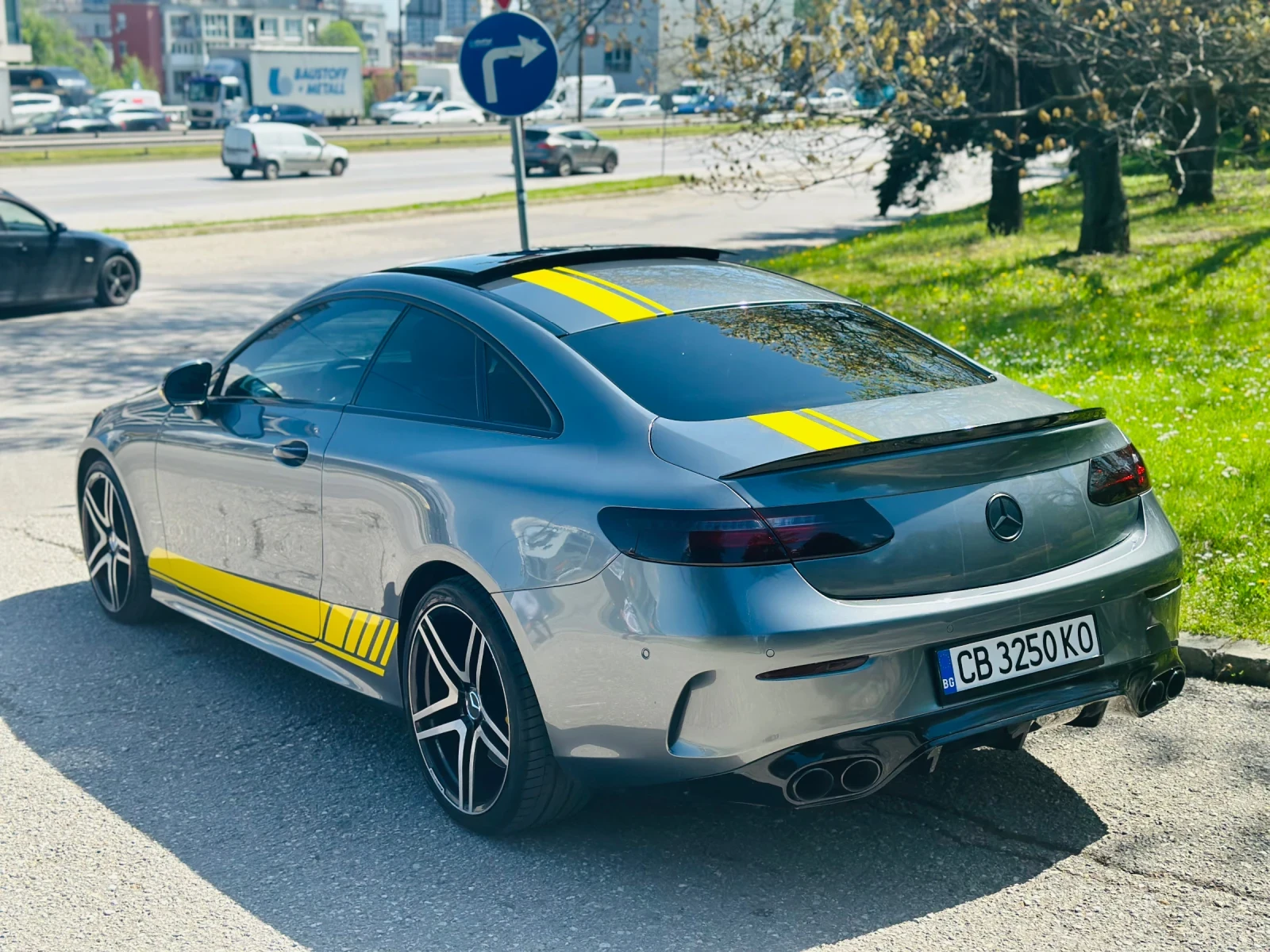Mercedes-Benz E 400 Coupe Yellow Amg Line  - изображение 7