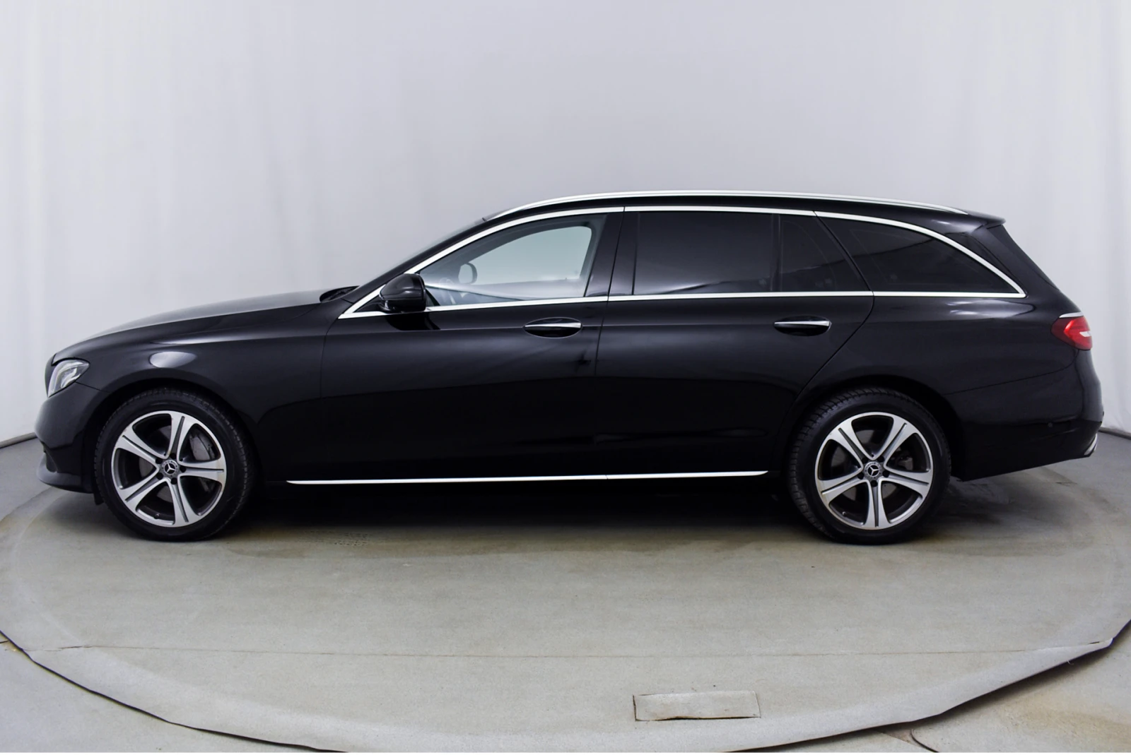 Mercedes-Benz E 350  - изображение 2