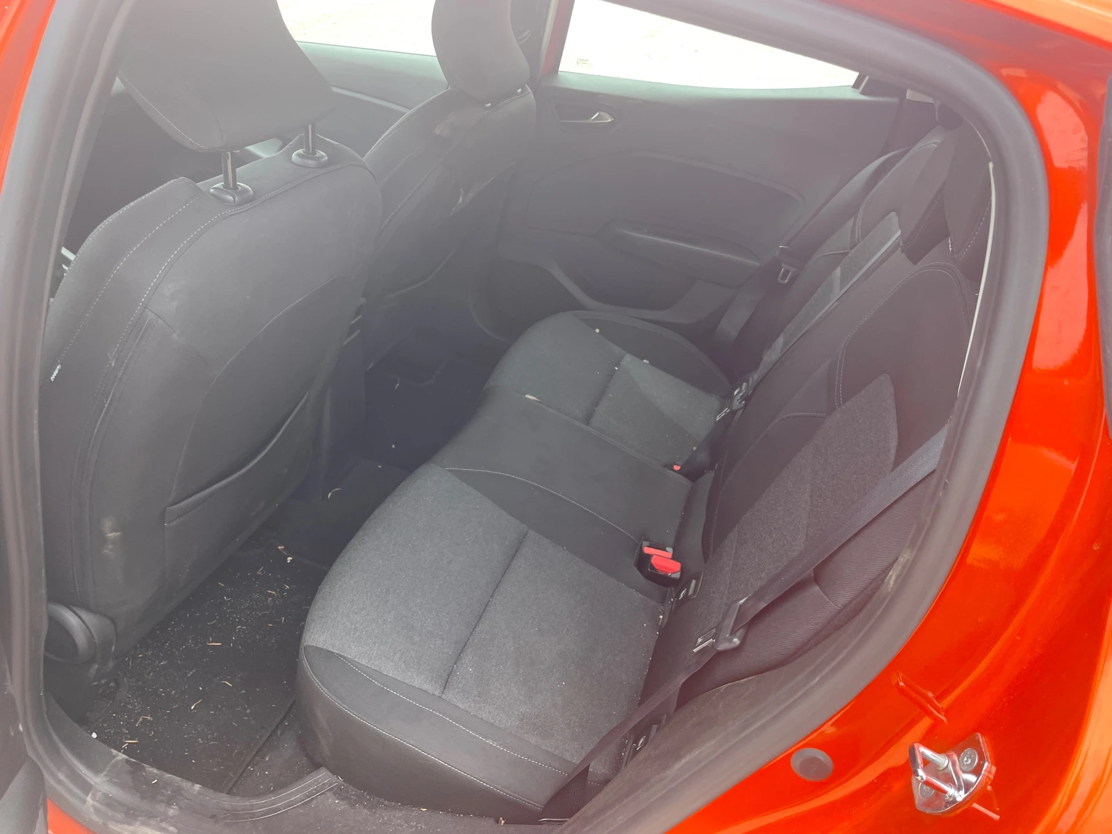 Renault Clio 1.0 SCe - изображение 8