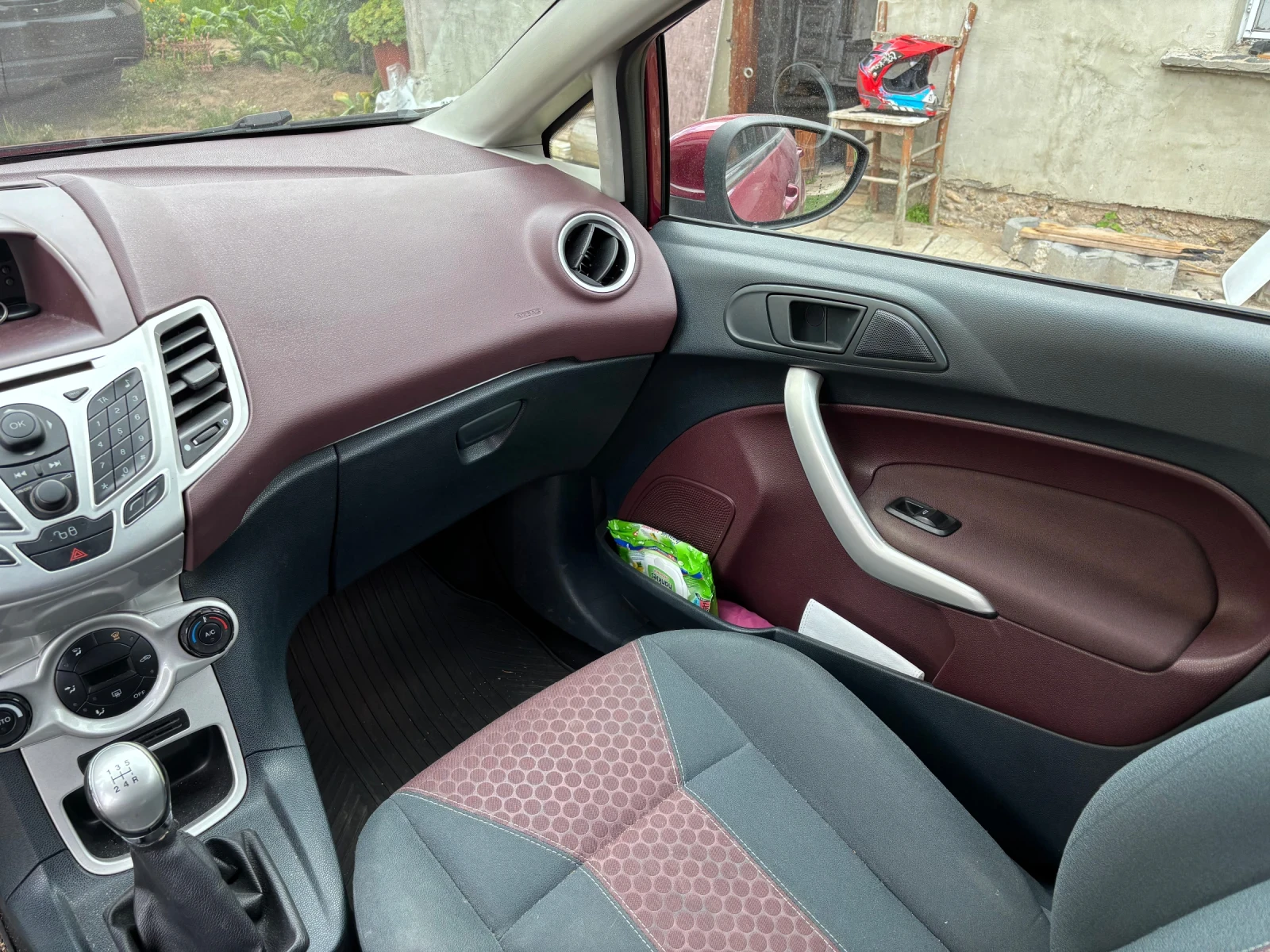Ford Fiesta  - изображение 8