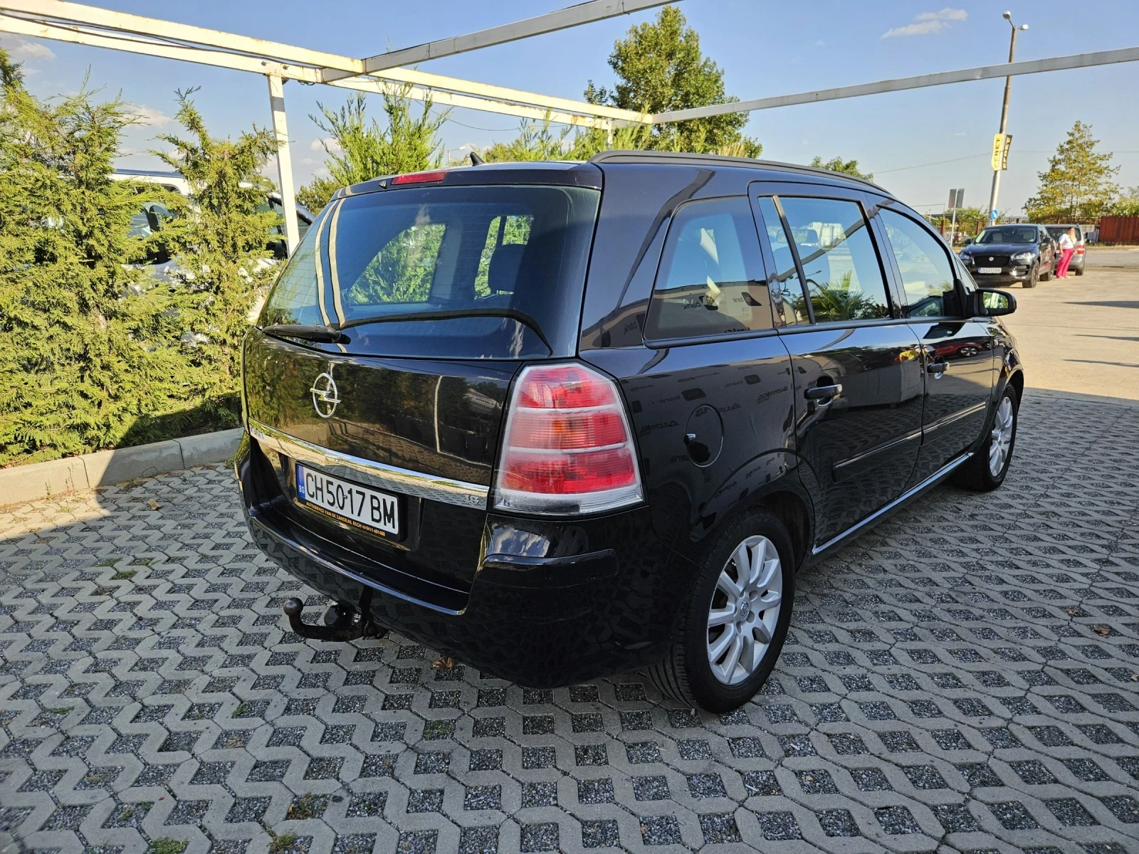 Opel Zafira 1.8i-140кс= 7МЕСТА= НАВИ= КЛИМАТИК= ТЕГЛИЧ - изображение 3