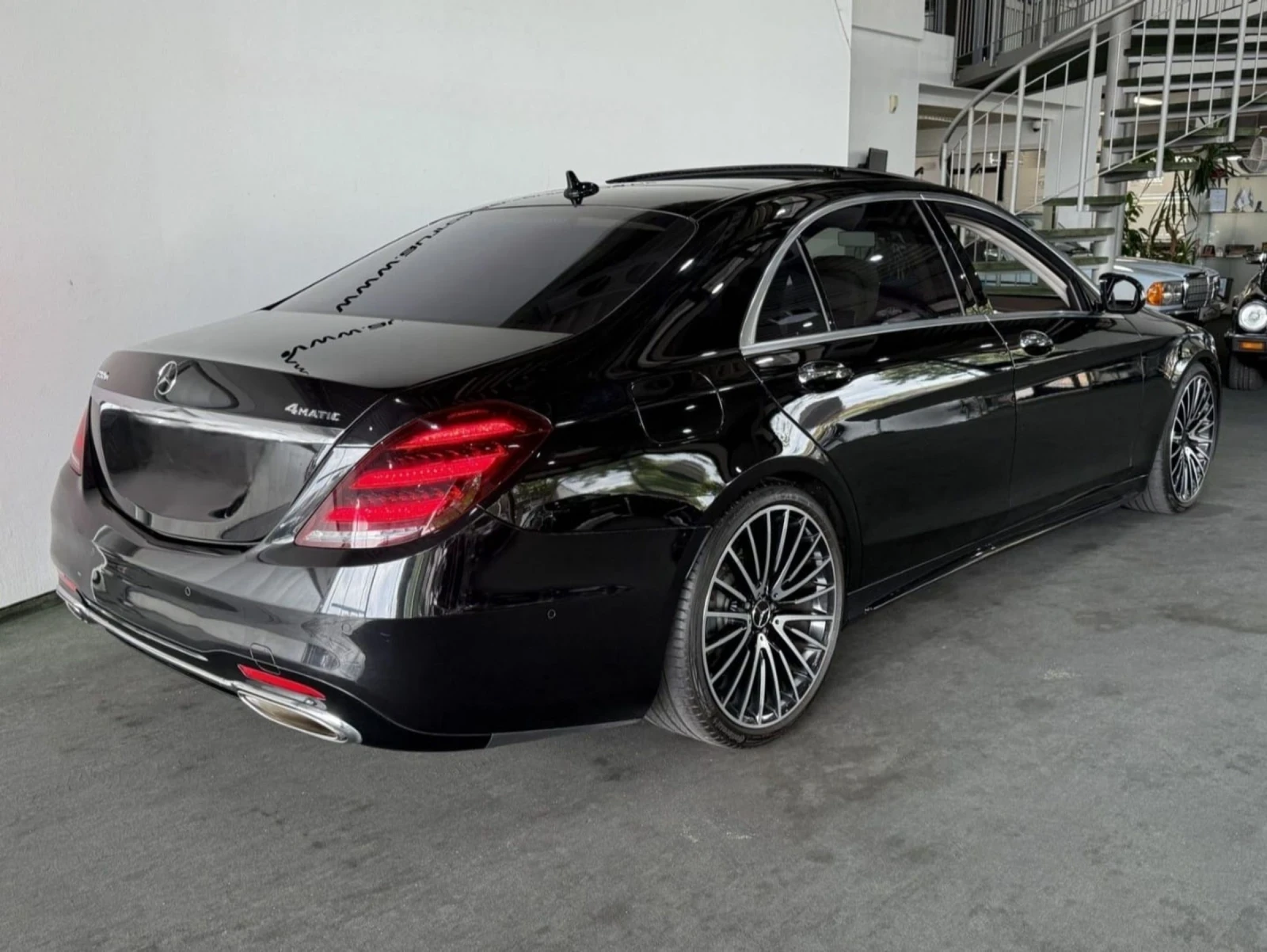 Mercedes-Benz S 560 ОЧАКВАН ВНОС Mercedes S560 Long* AMG Optic* 3xTV - изображение 3