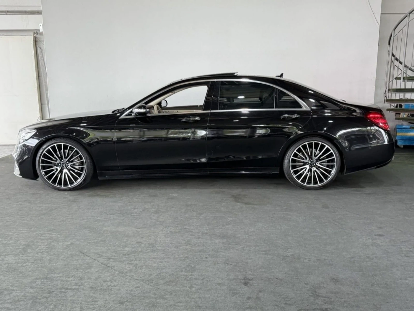 Mercedes-Benz S 560 ОЧАКВАН ВНОС Mercedes S560 Long* AMG Optic* 3xTV - изображение 10