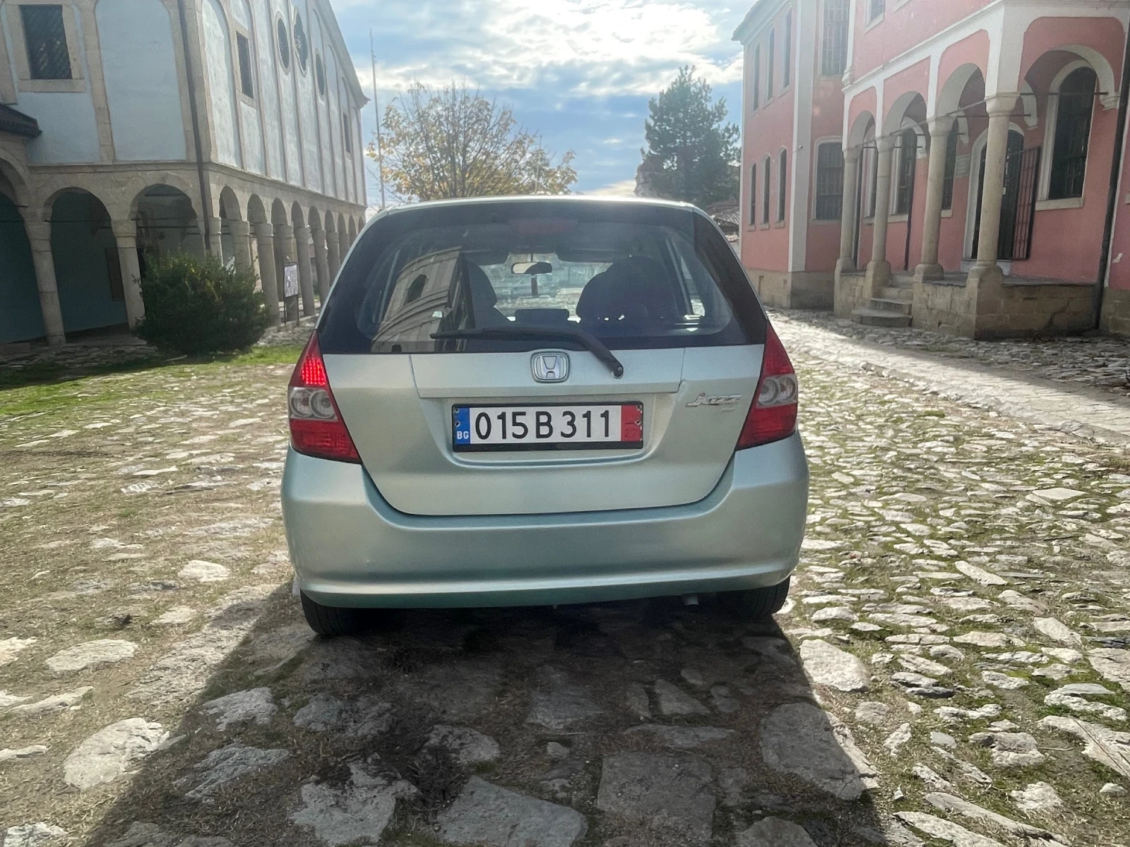Honda Jazz 1.2 70кс КЛИМАТИК - изображение 4
