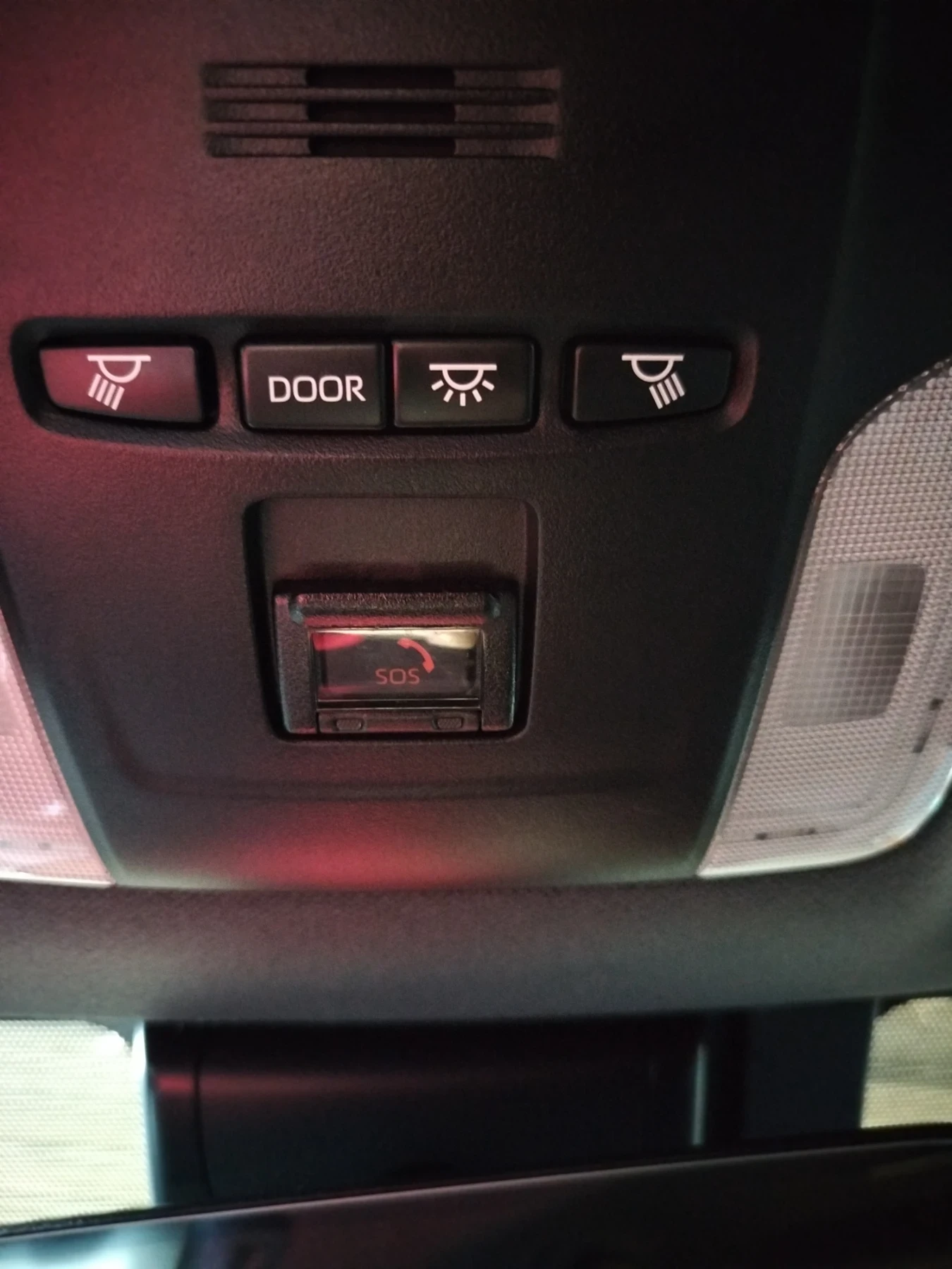 Toyota Corolla 2.0 HYBRID  - изображение 10