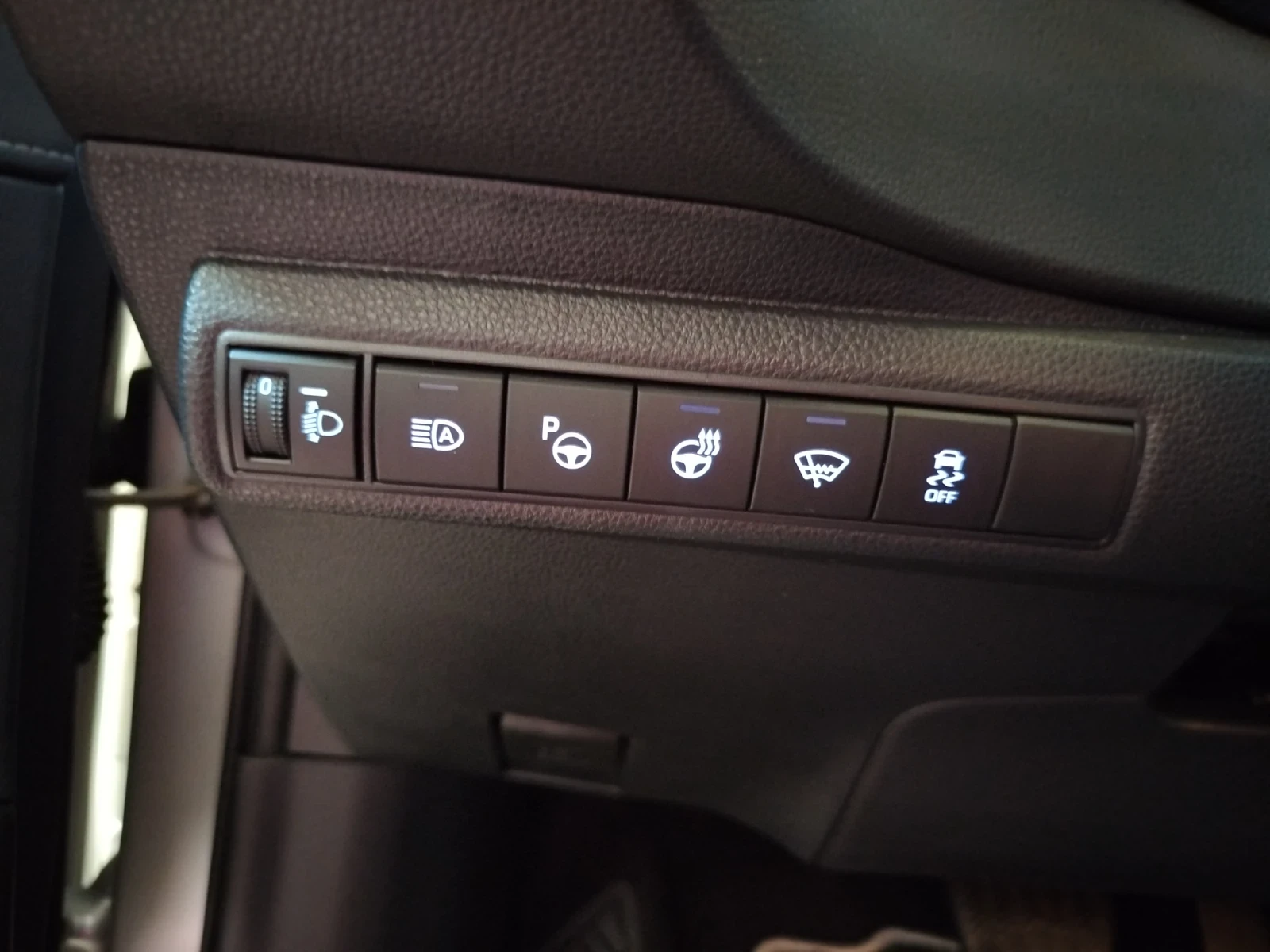 Toyota Corolla 2.0 HYBRID  | Mobile.bg   11