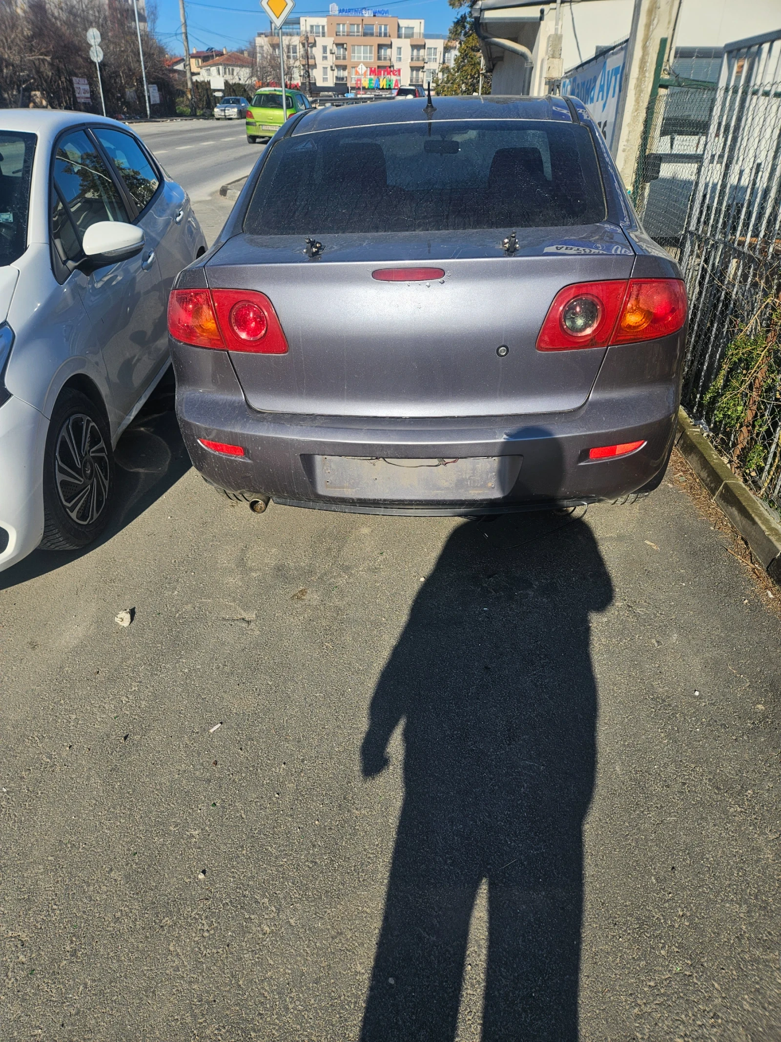 Mazda 3 1.6i - изображение 2