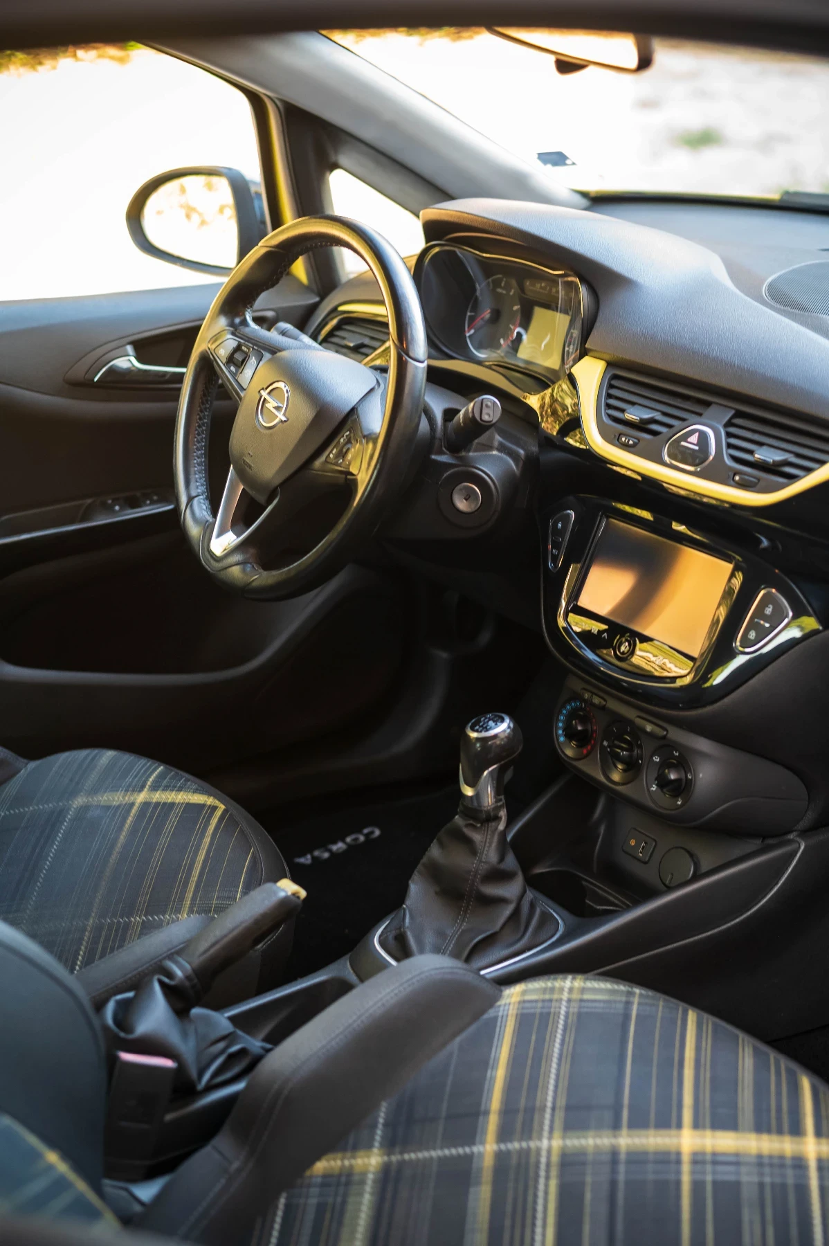 Opel Corsa E 1.0T - изображение 7