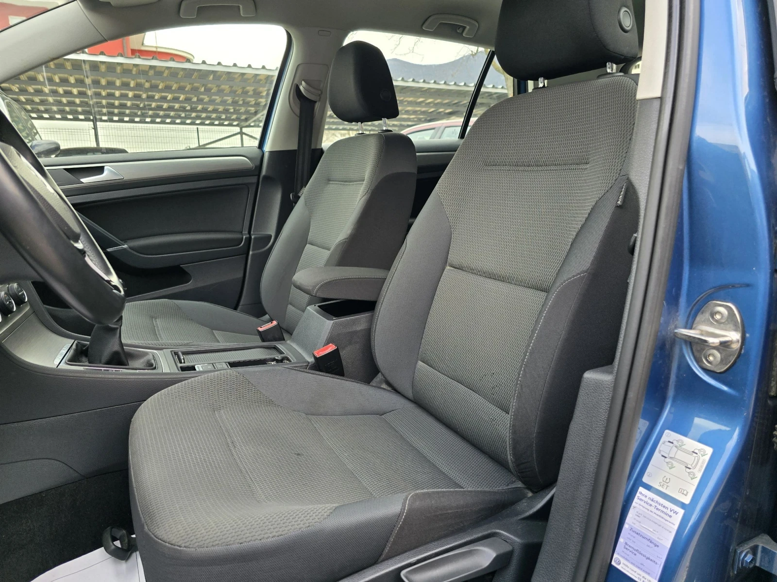 VW Golf 1.6 TDI 90KC.H-LINE , снимка 13 - Автомобили и джипове - 53461868