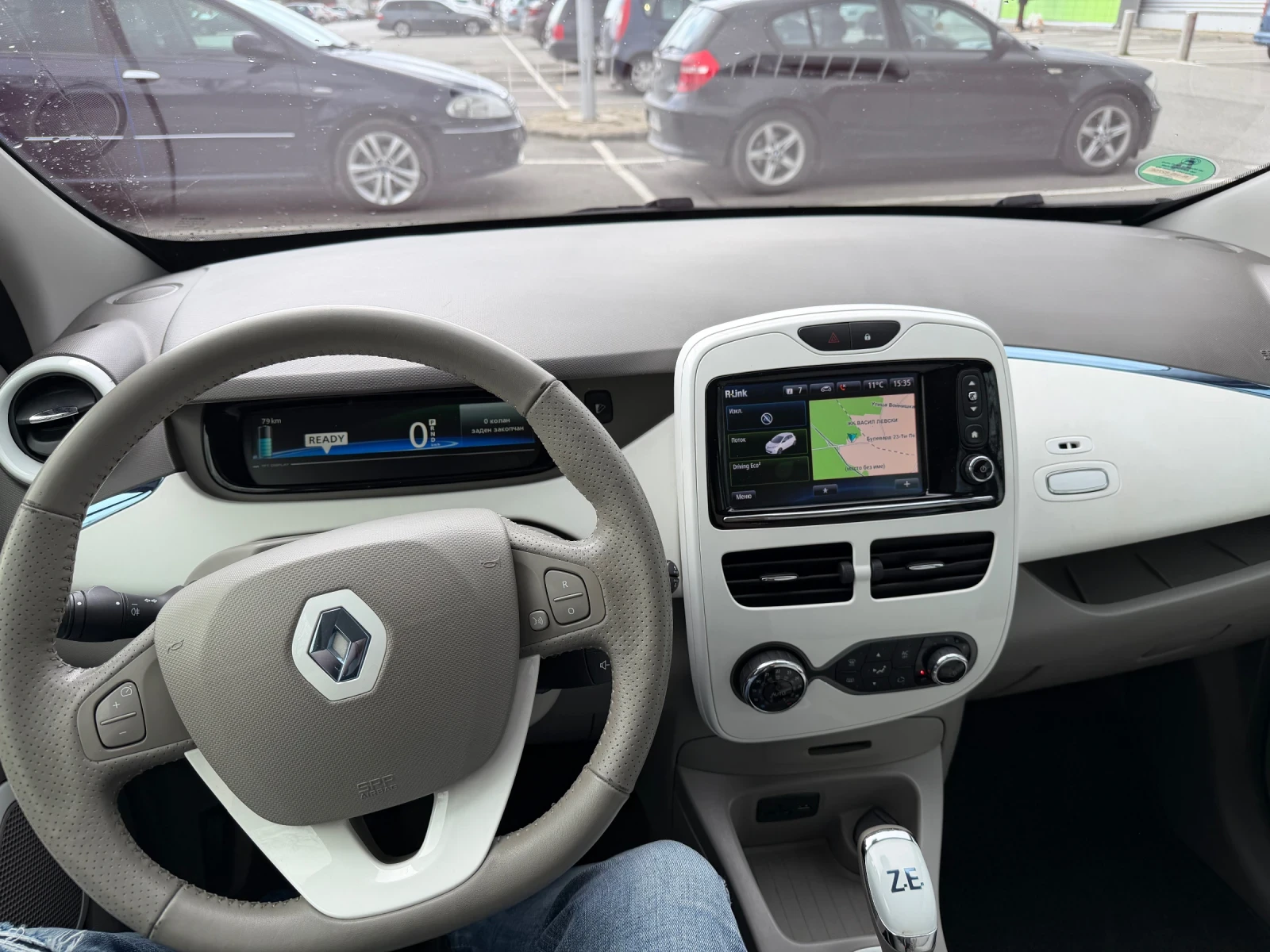 Renault Zoe 22kw* Нов внос* Парктроник, снимка 11 - Автомобили и джипове - 54042661