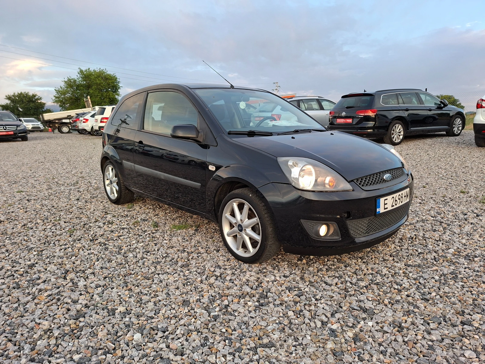 Ford Fiesta 1.4TDCI, снимка 6 - Автомобили и джипове - 54428447