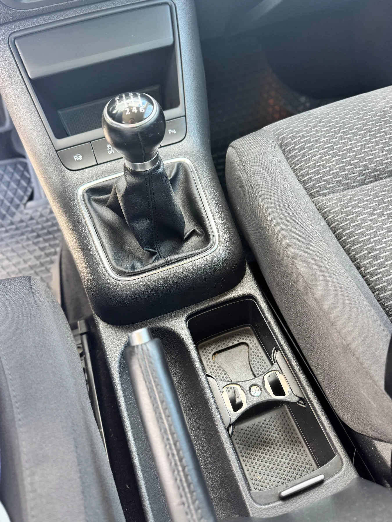VW Golf Plus 123000 КМ, снимка 11 - Автомобили и джипове - 54555883