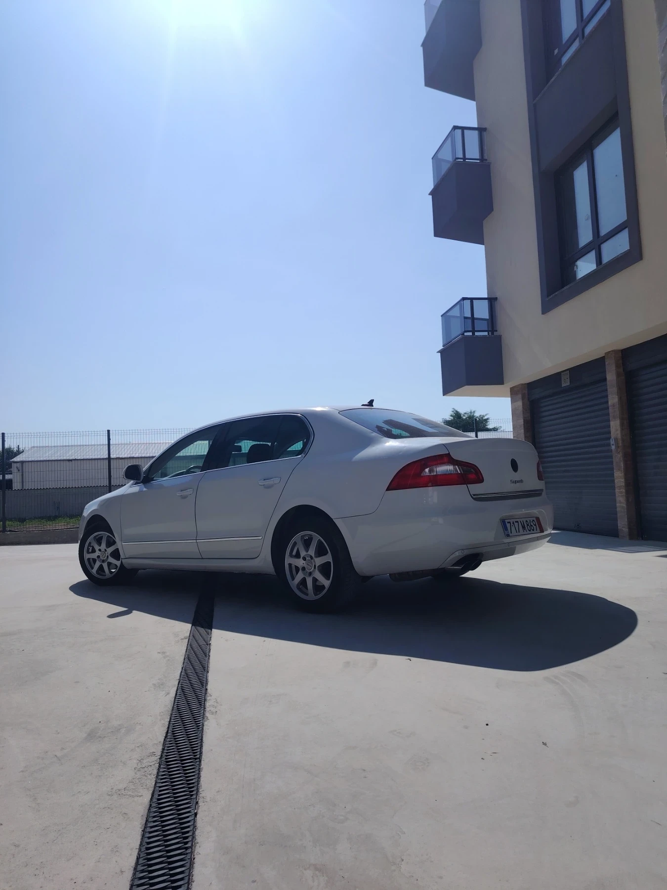 Skoda Superb 1.8 , снимка 7 - Автомобили и джипове - 54732904